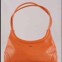 Оранжева чанта , естествена кожа, снимка 1 - Чанти - 36058253