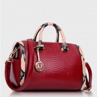 Елегантна дамска чанта през рамо от еко кожа, 3цвята - 023, снимка 12 - Чанти - 42074405