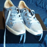 Дамски обувки, снимка 1 - Дамски ежедневни обувки - 41618908