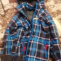 Детско тънко непромокаемо яке, размер 120, марка HH, снимка 1 - Детски якета и елеци - 41961159