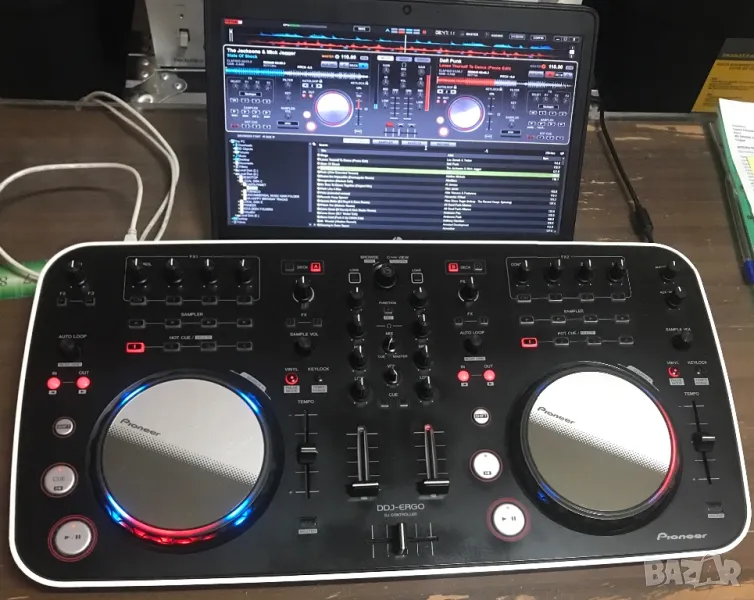 Pioneer DDJ-ERGO-V Digital DJ, снимка 1