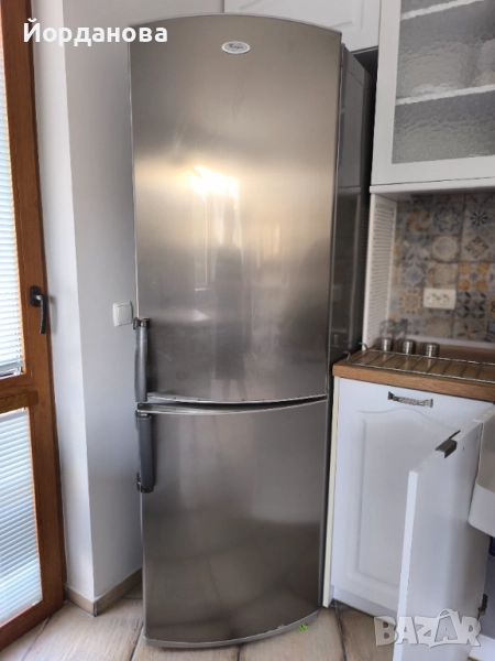 Хладилник Whirlpool инокс с фризер, снимка 1