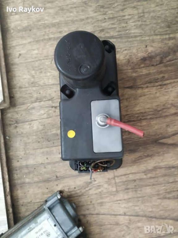  вакуум помпа централно VW, Volkswagen Golf Passat 1H0962257E , снимка 1