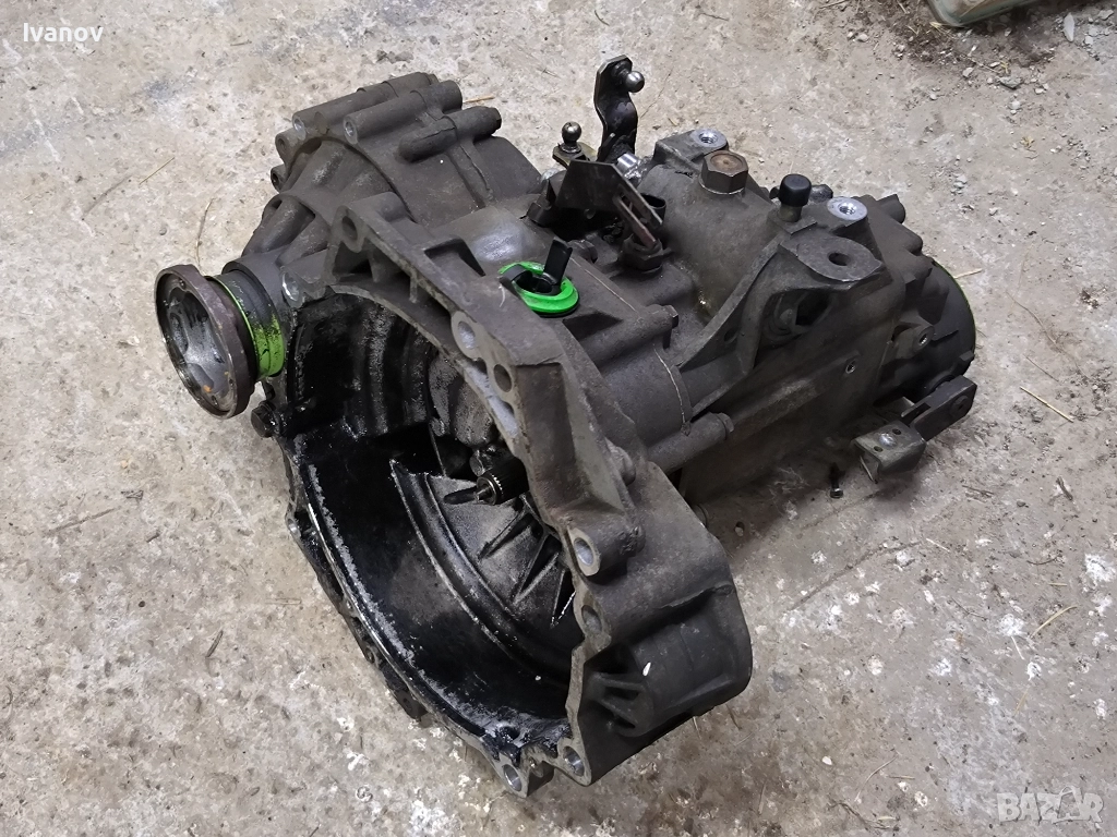 Скоростна кутия за Голф 4 Ауди А3 Сеат Шкода 1.6 VW Golf 4 Audi A3 Seat Skoda 1.6 AKL SR 1.4 DUW, снимка 1