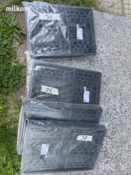 Мерцедес Бенц оригинална кошница аксесоар чисто нова в опаковката , снимка 1