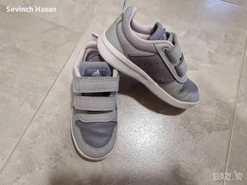 Детски маратонки за момиче  Adidas- номер 25 1/2, снимка 1