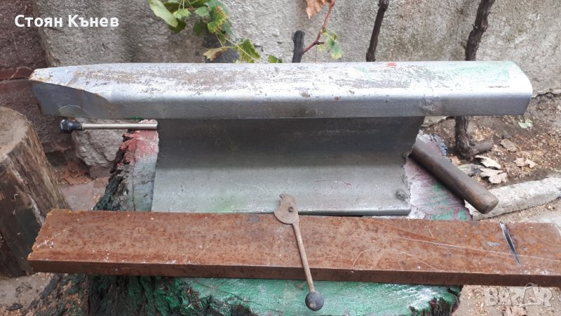 Наковалня от релса от големите , снимка 1