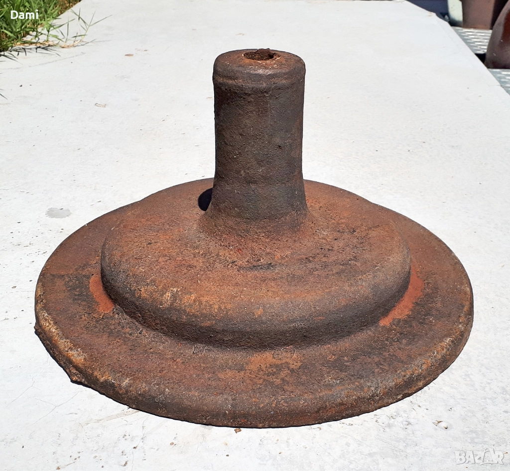 Стойка основа чугунена, снимка 1