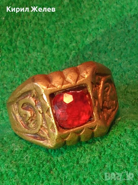 СТАРИНЕН ОРНАМЕНТИРАН БРОНЗИРАН КЛАСИЧЕСКИ РЕТРО ПРЪСТЕН с ФАСЕТИРАН КРИСТАЛ  РЪЧНА ИЗРАБОКА 29670, снимка 1