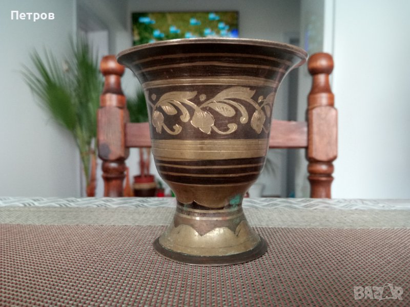 Продавам стар бокал(чаша) за вино, снимка 1