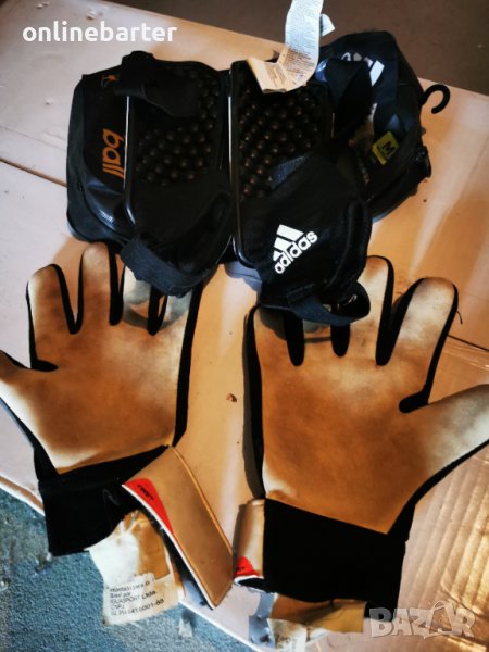 Футболни ръкавици и кори, снимка 1