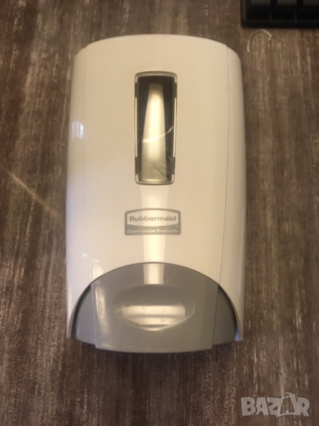 Диспенсър за течен сапун Rubbermaid, снимка 1