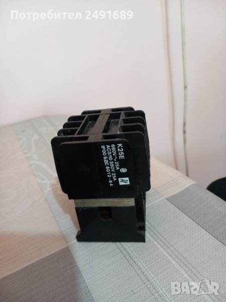 КОНТАКТОР 25Е 660v25 AБобина 220 v Променлив ток, снимка 1