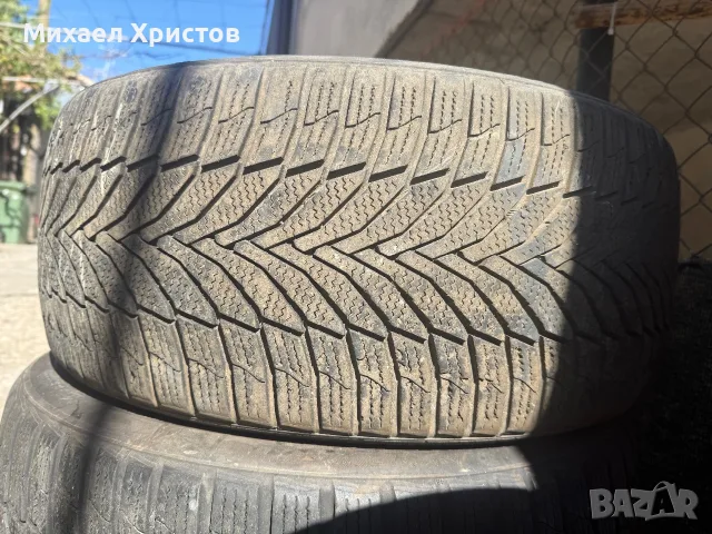 Зимни 245/40/19, снимка 2 - Гуми и джанти - 56370338
