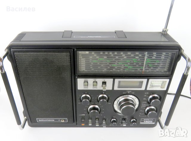 Grundig 1400 Satellit Professional, снимка 4 - Радиокасетофони, транзистори - 42169201