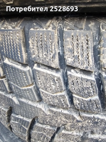 225 50 18 зимни, снимка 2 - Гуми и джанти - 52183202
