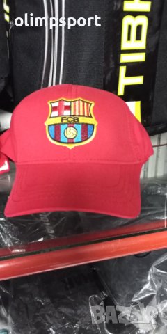 шапка с козирка Barcelona нова 