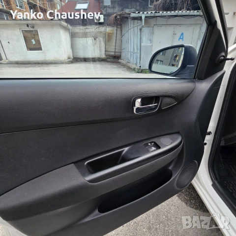 Hyundai I20 1.2 бензин 08.2014 г. с нови гуми, снимка 13 - Автомобили и джипове - 53229781