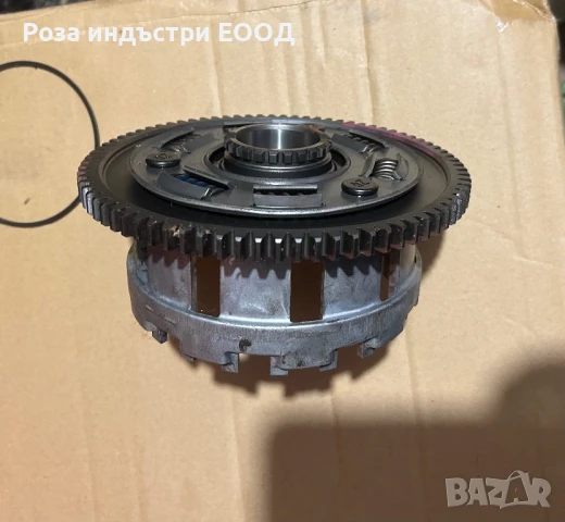 Suzuki GsxR 600 K5 , K4 глава с клапани  , водна помпа, валове, голяма касета съединител, снимка 2 - Мотоциклети и мототехника - 48813058