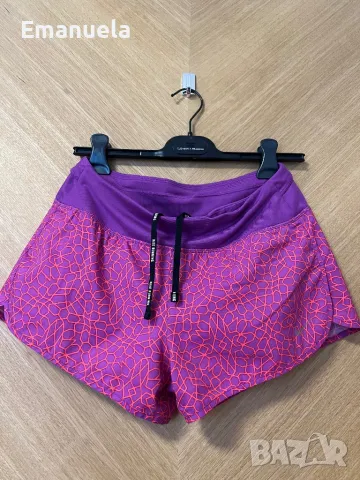 Екип от две части Nike, снимка 2 - Спортни екипи - 47351459