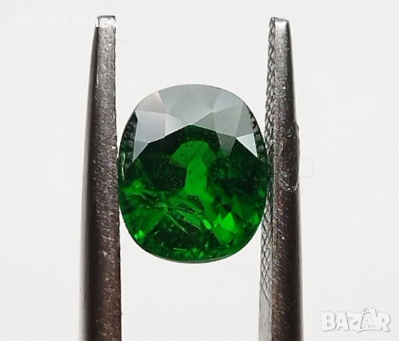 Сияещ Цаворит гранат в най-добрия зелен цвят 1.38кт! Нов!, снимка 4 - Други - 52786897