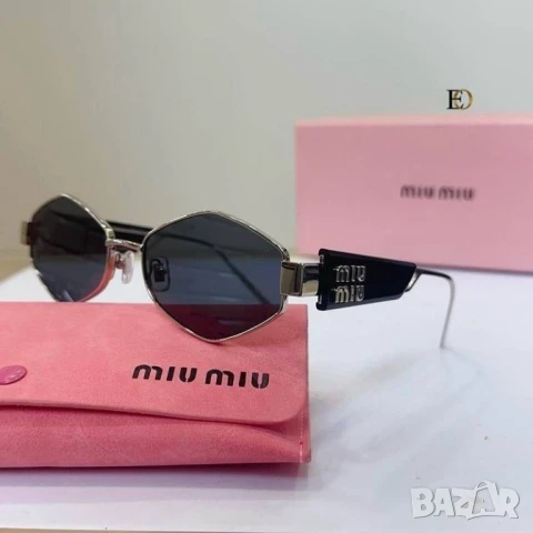 очила с калъф prada miu miu , снимка 8 - Слънчеви и диоптрични очила - 50571493