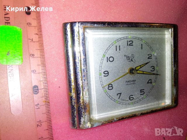 ПИОНЕР СДЕЛАНО в СССР Стар РУСКИ РЯДЪК МОДЕЛ КОЛЕКЦИОНЕРСКИ БУДИЛНИК ПИОНЕР - ФУНКЦИОНИРАЩ 33404, снимка 11 - Антикварни и старинни предмети - 44536223