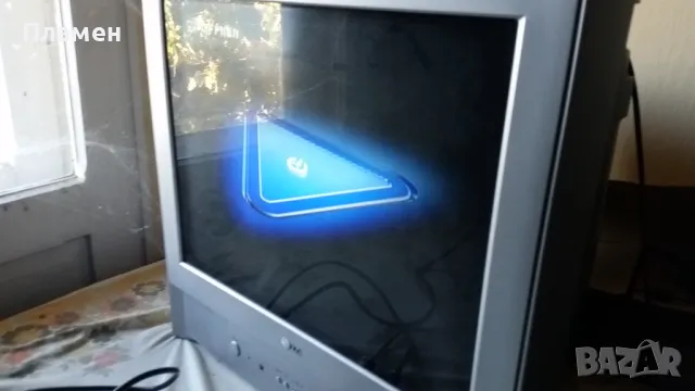 DVD Medion MD 82990, снимка 2 - Плейъри, домашно кино, прожектори - 47823129