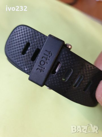 fitbit charge, снимка 2 - Смарт часовници - 34043981