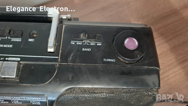   Касетофон Osaka Japan AG-4600 –Радио касетофон с винтидж излъчване , снимка 4 - Радиокасетофони, транзистори - 50524678