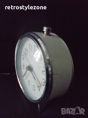 № 8468 Стар настолен часовник / будилник  , снимка 4 - Антикварни и старинни предмети - 53224364