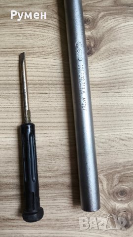 Ключове за болтове за захващане на джанти и тресчотачен ключ за крик, снимка 10 - Други инструменти - 50494162