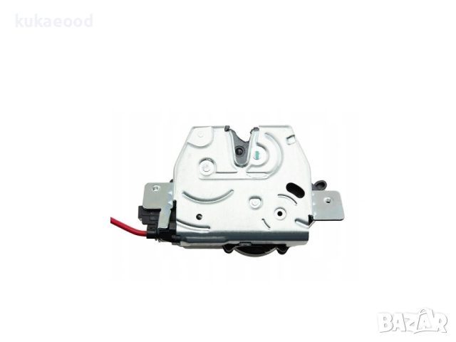 Машинка за заключване на багажник за Mercedes ML W164, снимка 5 - Части - 44602102