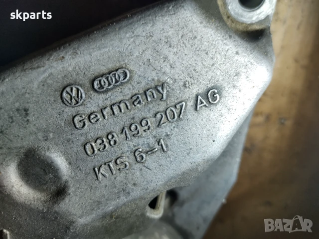 Лапа двигател за Golf 4 / Голф 4 1.9 131кс, снимка 3 - Части - 51177920