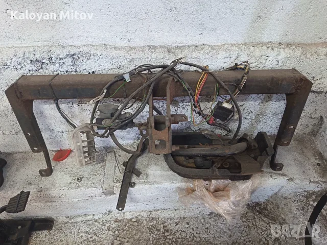 Теглич тойота авенсис т25 комби