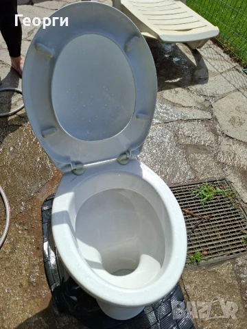 Тоалетна чиния с капак., снимка 4 - Строителни материали - 51393463