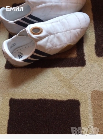 Продавам Адидас маратонки оригинални,носени 1-2 пъти и то само в зала-номер 38 и половина,стелка 24 , снимка 2 - Маратонки - 52865596