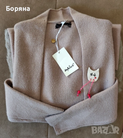 Нова бутикова жилетка камел с косъм от заек с брошка, снимка 3 - Жилетки - 43242542