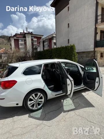 Opel Astra J 1.4 Turbo Бензин/Газ | 140 к.с. | Комби | 2011 г., снимка 4 - Автомобили и джипове - 56007380