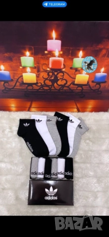 чорапи в кутия nike adidas moschino , снимка 3 - Дамски чорапи - 51445293