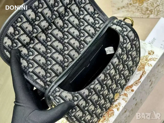 Christian Dior Дамска чанта, кожа, снимка 4 - Чанти - 56315816