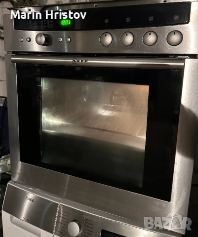 Фурна с керамични котлони Neff