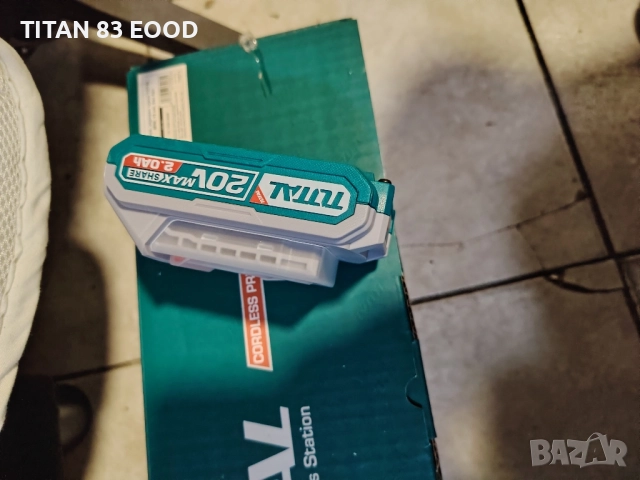 акумулаторна батерия TOTAL INDUSTRIAL, 20 V, 2 Ah, снимка 4 - Други инструменти - 52454774