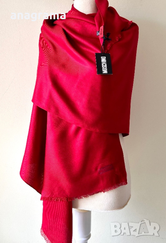 Moschino нов червен шал , снимка 2 - Шалове - 44808954