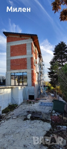 Давам под наем две големи стени на къща за реклама 