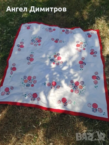 Голяма покривка бродерия 