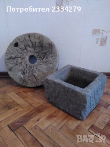 Старо каменно корито, ръчно изсечено от възрожденски майстор каменар през турско.