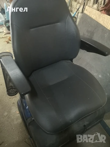 Ел.скутер за възрастни хора - Sterling Elite XS, снимка 3 - Инвалидни скутери - 51109651