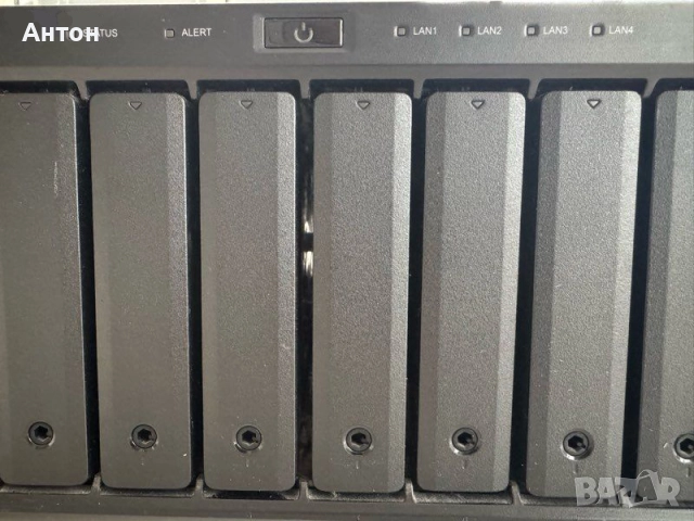 Synology DS1813+ NAS мрежов сроридж, снимка 3 - Мрежови адаптери - 52621583
