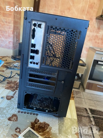 Кутия Cougar , снимка 4 - Захранвания и кутии - 53648435